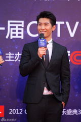 组图：第11届音乐盛典红毯星光熠熠