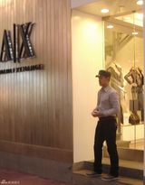 高清：网友曝高昊现身香港购物 遇跟踪后闪人