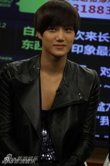 组图：EXO-K成员KAI迎接二十岁成人礼