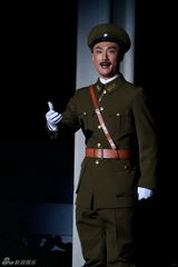 组图：北京京剧院《宋家姐妹》多流派同台中西合璧