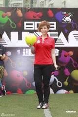 组图：香港ALL STAR运动会举行 李克勤率众星参加