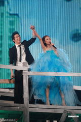 组图：薛凯琪红馆首开个唱 房祖名方大同共助阵