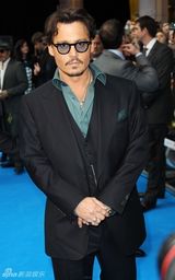 高清：《加勒比海盗4》英国首映 德普克鲁斯黑白配