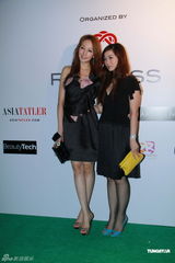 高清组图：蒙嘉慧怒对偷拍者 直言艺人很可怜 