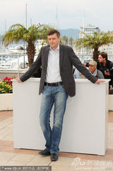 幻灯图集：《你是我的欢乐》记者会 女主角清新亮丽