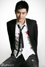 组图：沈泰帅气宣传照曝光 阳光形象抓人眼球