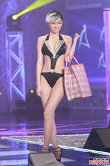 高清组图：亚姐竞赛泳装透视装比拼 堪比洗剪吹