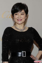 组图：林青霞华丽造型亮相再现巨星风范