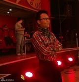 组图：央视龙年春晚连夜彩排李玉刚现身