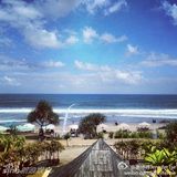 组图：谢婷婷姐妹淘游巴厘岛 休闲装爱搞怪