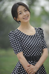 组图：《天下人家》开机 杨童舒变彪悍小肉贩