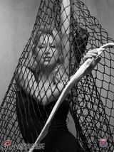 高清组图：昔日网坛美女库尔尼科娃黑白写真