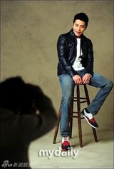 组图：韩国艺人朱尚旭拍男性服装品牌广告