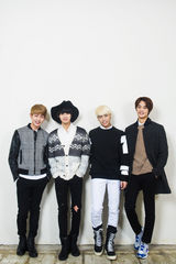 高清组图：SHINee对话新浪 自我定义火山口