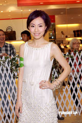 幻灯图：AngelaBaby露纹身抢镜 谢婷婷被赞性感美胸 