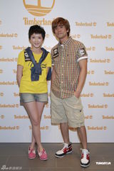 组图：何思谚荣升母亲谋复出 伍允龙避谈钟嘉欣