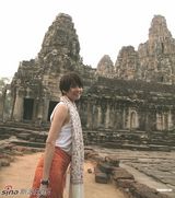 高清组图：梁咏琪旅行写真 展纽约越南风情 