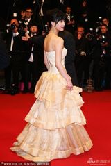 组图：《天注定》戛纳首映 贾樟柯携主创到场