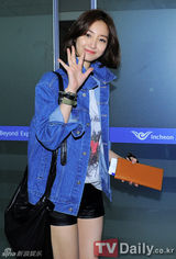 组图：韩星高俊熙清爽现身机场飞赴巴黎拍写真