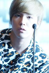 组图：FTIsland上海开唱 曝演唱会不会再跳舞