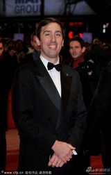 组图：《应许之地》首映 简-方达穿皮草助阵