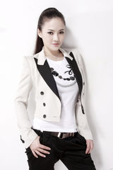 组图：樊蕊帅气写真活力十足