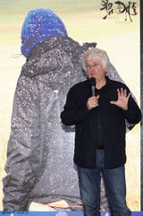 组图：《狼图腾》导演化身狼 回顾艰辛拍摄环境