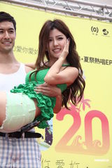 组图：By2姐妹自曝常爱上同一男