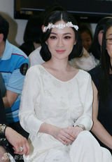 组图：霍思燕晶透宛若仙子 背后暗藏“美人心计”