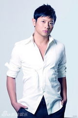 高清组图：罗中旭海派音乐幽雅呈现 新碟宣传照曝光