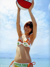 组图：后藤真希夏日海边写真 清凉泳装大秀性感