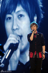 组图：五月天分身术倒数迎新年 言承旭担任嘉宾