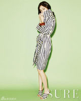 组图：韩星金高恩时尚写真清新亮丽