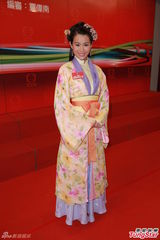 组图：吴卓羲望演内地剧吸金 岑丽香爱古装