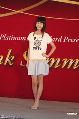 组图：徐娇清纯亮相 和周星驰保持“父女”关系