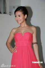 组图：环球传奇娱乐成立 林熹瞳赵哲妤性感出席