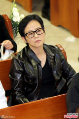 组图：台艺人徐风追思会 好友张菲余天现身致意