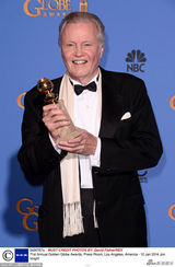 组图：强-沃特凭《清道夫》获电视类最佳男配角