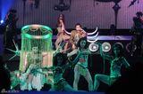 幻灯：周杰伦睽违三年巡演开唱 蔡依林送花篮祝贺