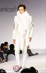 策划：金宇彬李钟硕等长腿偶吧的麻豆前世