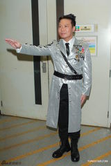 组图：新婚洪天明开心复工 郑欣宜吴若希优雅亮相