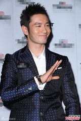 组图：黄晓明台湾行程满 嘴甜要嫁粉丝