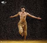 组图：云门舞集《流浪者之歌》黄金之舞感动全场