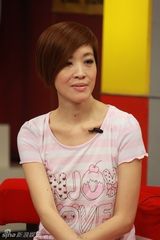 组图：陈珊妮聊新专辑 犀利称选秀不再纯粹