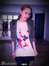 组图：阿娇(钟欣桐)微博自拍美照 芭蕾舞梦幻写真