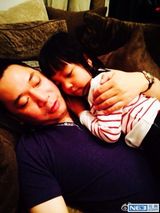 组图：赵薇一家游台湾 小四月琼瑶似亲祖孙