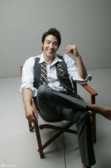 高清图：韩星丹尼尔-亨利阳光写真男模本色