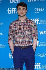 组图：《F字头》发布会 丹尼尔兴奋挥臂