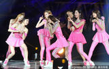 高清组图：少女时代台湾开唱引2万观众男饭热情