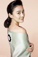 组图：袁姗姗时尚写真 别样魅力清新来袭